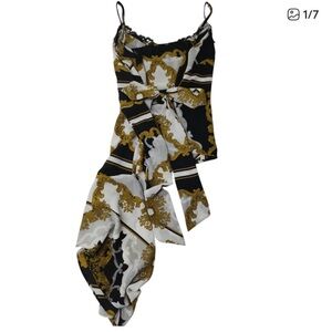 New York & Co. Black & Gold Asymmetrical Sleeveless Blouse Bow in Back LIKE NEW